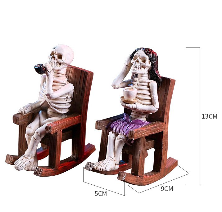 chair with skull decorations (5)